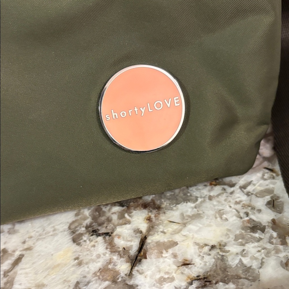 ShortyLOVE Amuse Olive Green Tote with Bright Pink Handle Accent - Picture 2 of 8